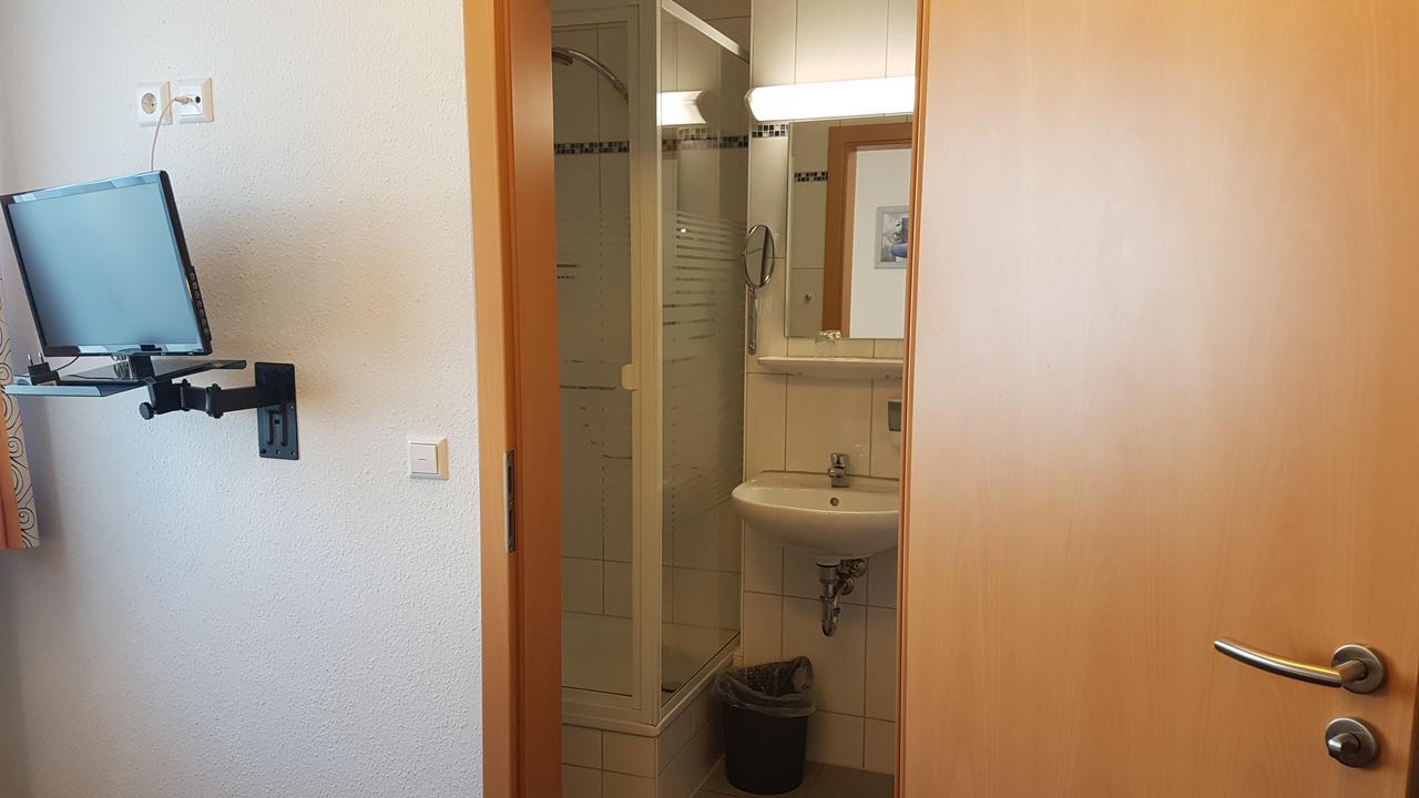 Hotel Alte Post Kehl Bagian luar foto